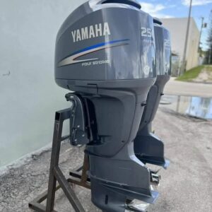 Twin 250 HP YAMAHA 4 STROKE